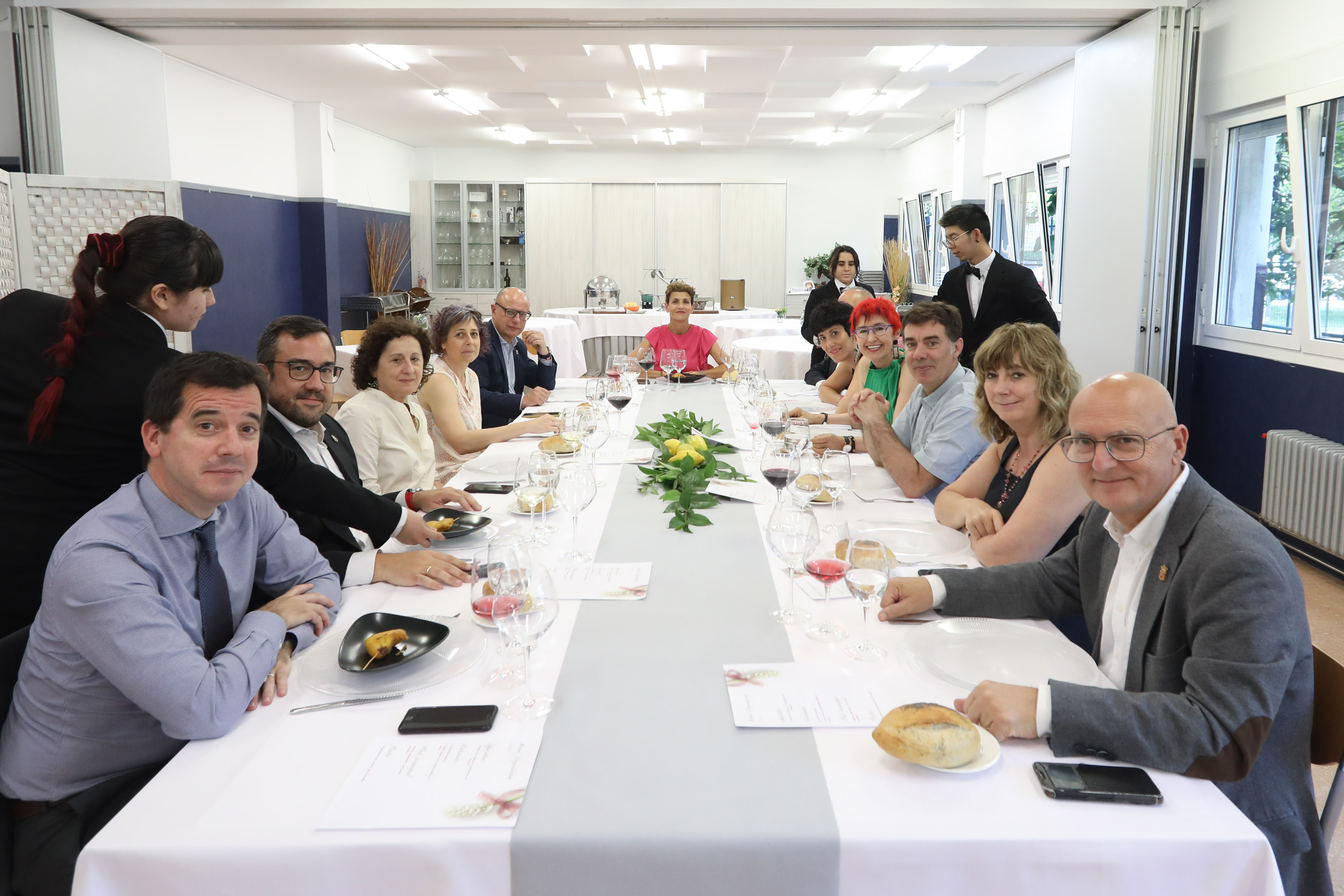 El Gobierno de Navarra visita el Centro Integrado de FP de Burlada en donde cursan grados de cocina y restauración 200 jóvenes